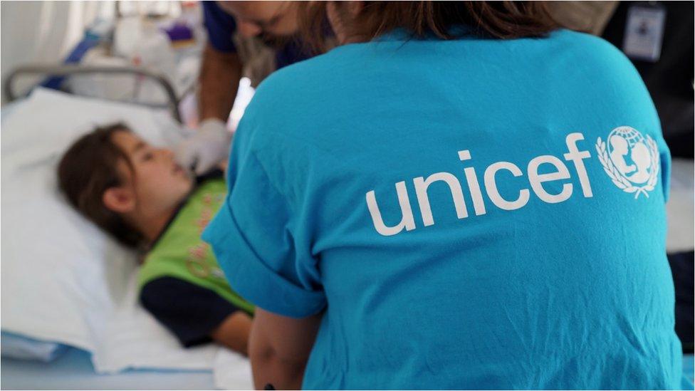 timoed UNICEF yn ceisio helpu