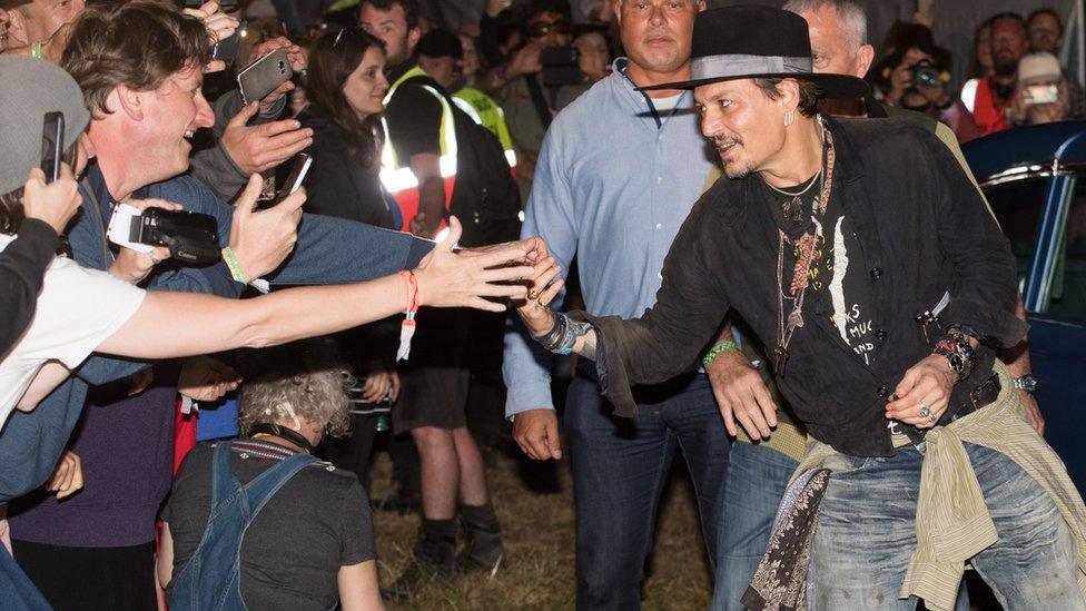 Johnny-Depp-Glastonbury