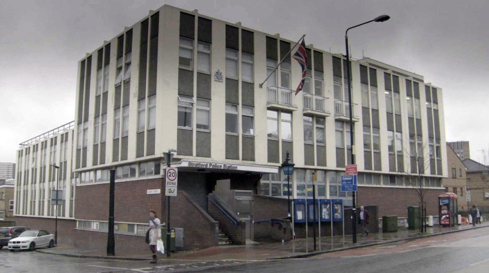Stratford police station