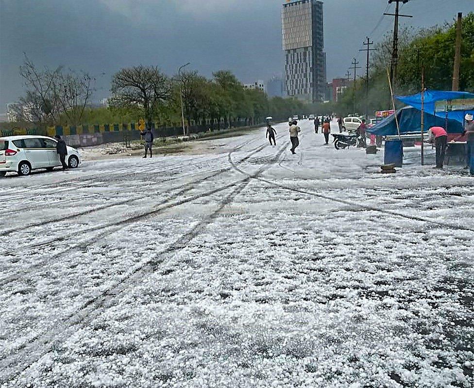 Hail in Noida