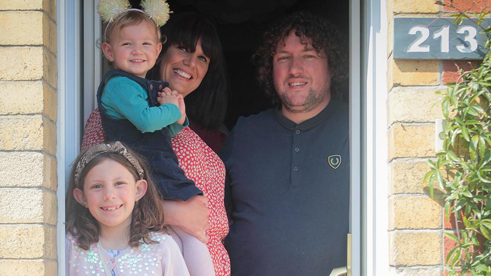 Hannah and Scott Howells and their daughters Betty and Maggie