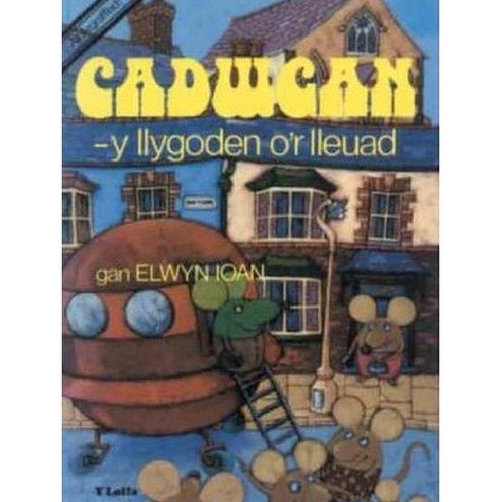 Cadwgan - Y Llygoden O'r Lleuad gan Elwyn Ioan