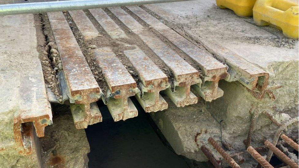 A failed bridge joint