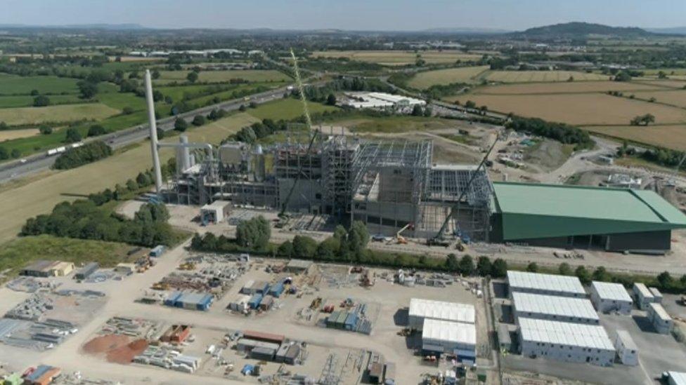 Javelin Park incinerator under construction