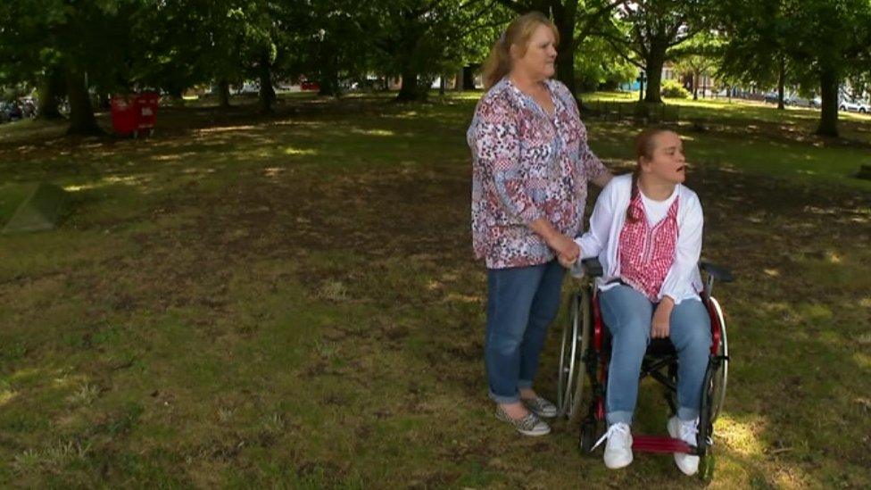 Jill Edwards with daughter Kirsty Dallow