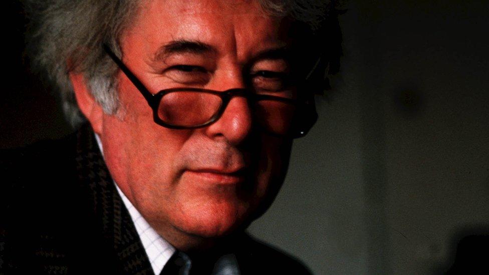 Seamus Heaney in 1990