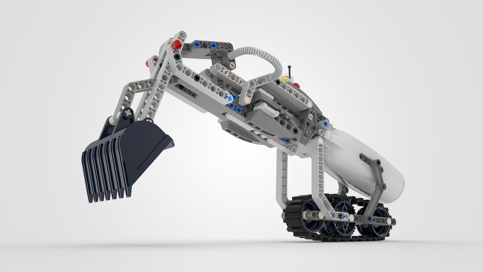 The IKO Creative Prosthetic System allows for a all kinds of Lego-based attachments