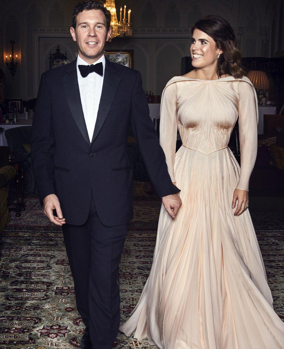 Princess eugenie wedding gown hotsell