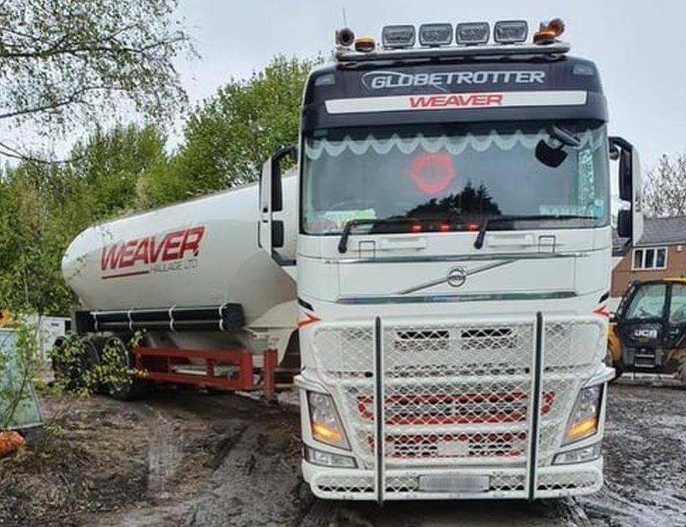 Weaver tanker