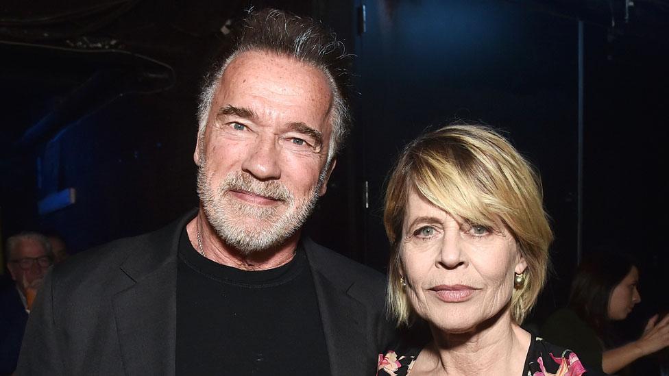 Arnold Schwarzenegger and Linda Hamilton