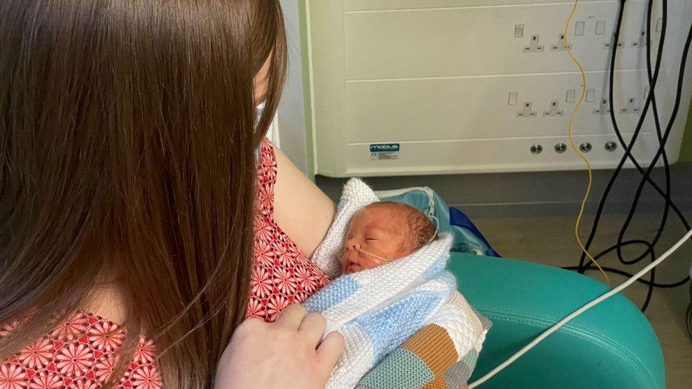 Mum and baby on neonatal ward