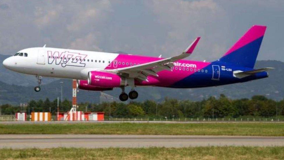 Wizz Air plane