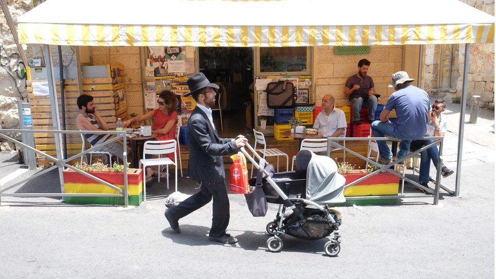 Arbes hummus restaurant