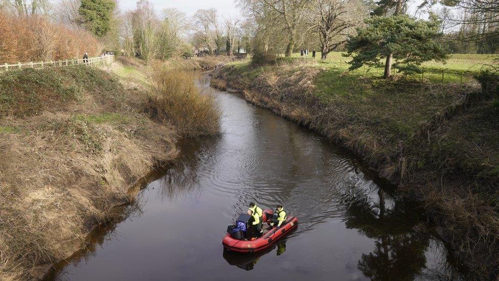 Sonar search on the River Wyre