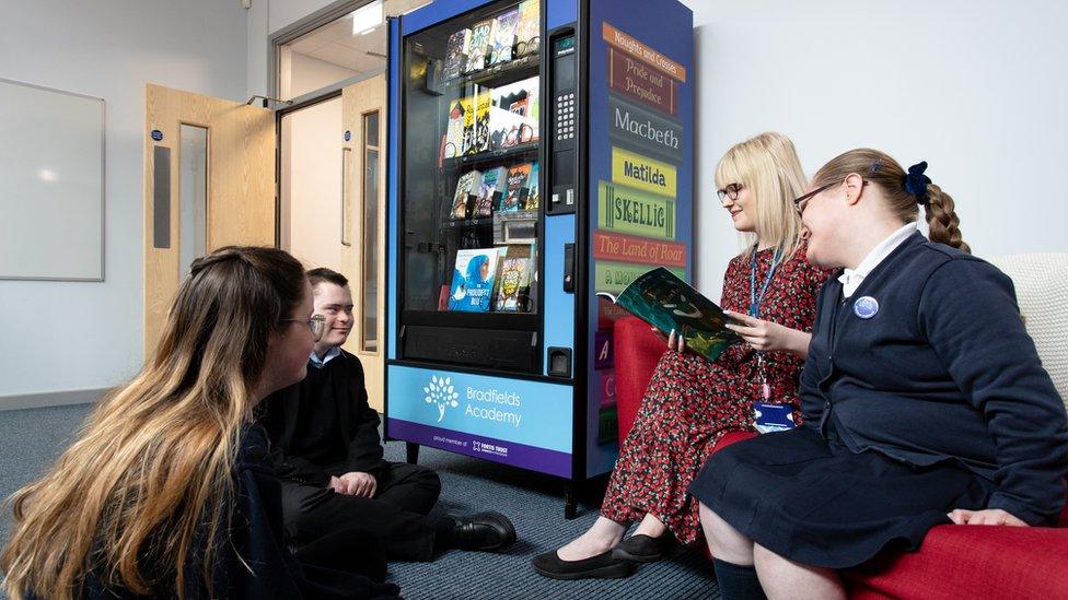 Book vending machine at Bradfields Academy