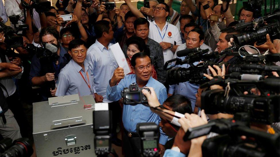 Hun Sen votes