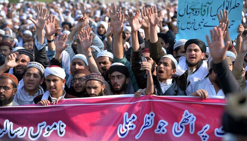 Pakistani religious students and activists protest against social media in Islamabad on 8 March, 2017, demanding the removal of all "blasphemous" content.