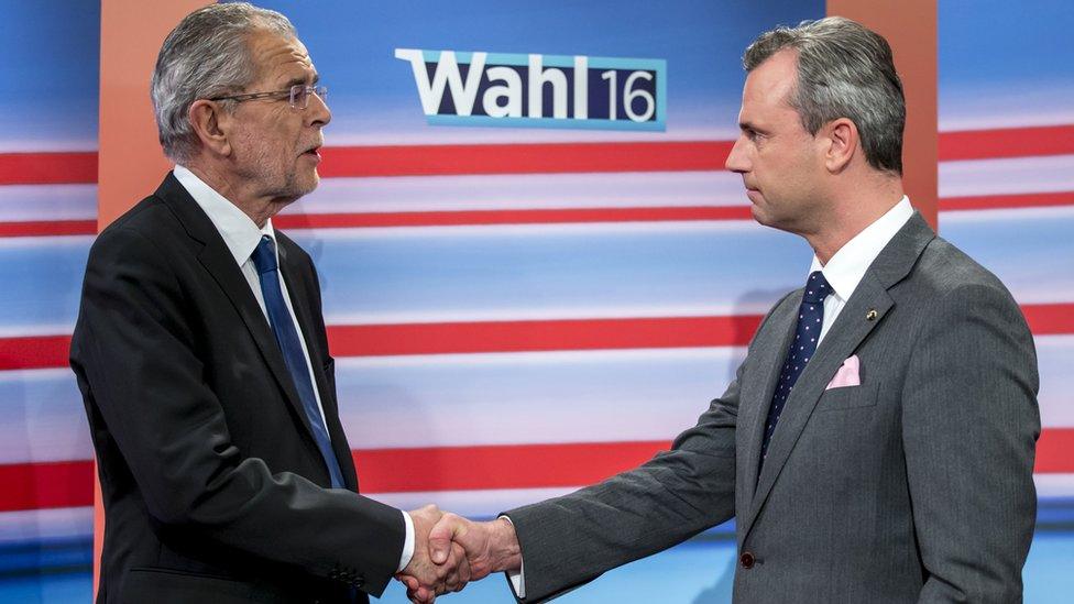 Austrian presidential candidate of the Freedom Party Norbert Hofer (R) and presidential candidate of the Green Party, Alexander Van der Bellen (L) in Vienna, 22 May 2016