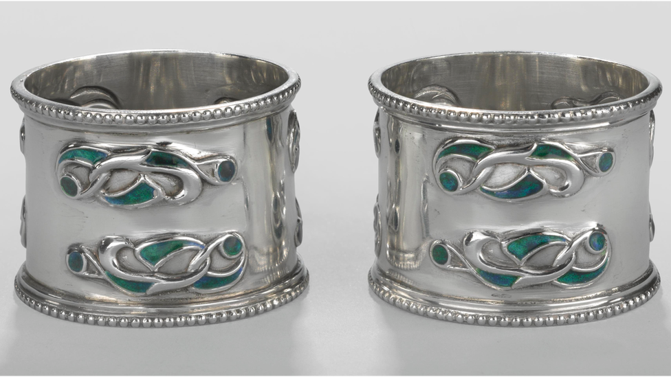 Liberty Cymric napkin rings