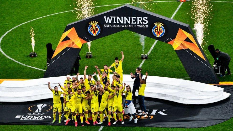 Villareal celebrate