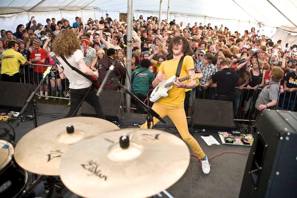 Twin Atlantic's 2008 debut at Bella