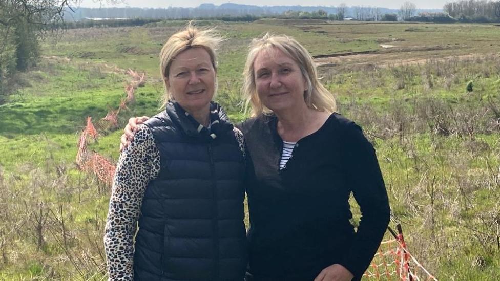 Isla Whitcroft (left) and Louise Croft (right)