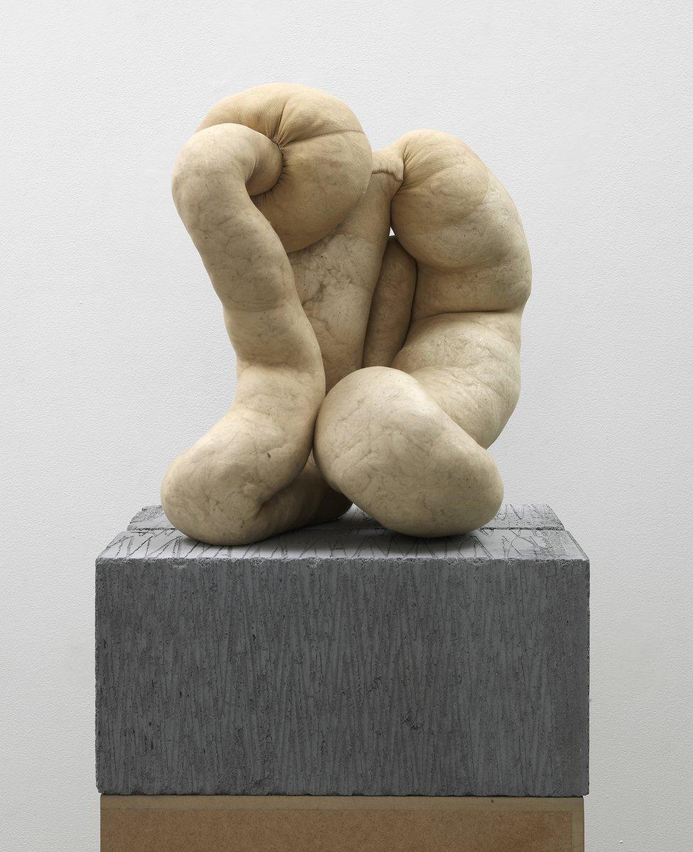 Sarah Lucas, NUD CYCLADIC 7, 2010