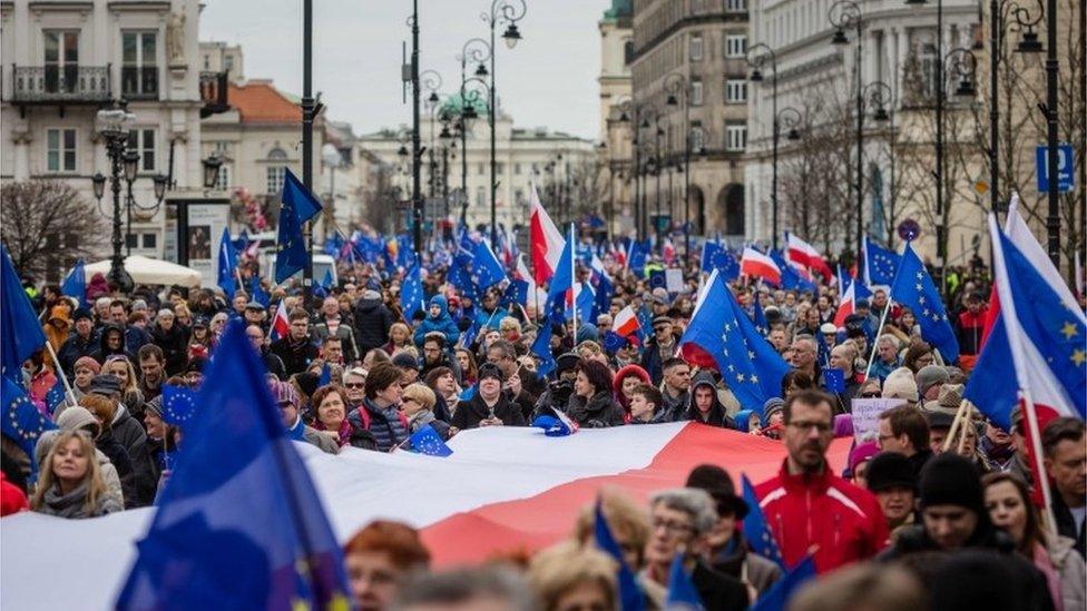 The pro-EU Committee for Democracy Defence (KOD) in Warsaw - a protest to mark the 60th anniversary of the founding Treaty of Rome, 25 March 2017