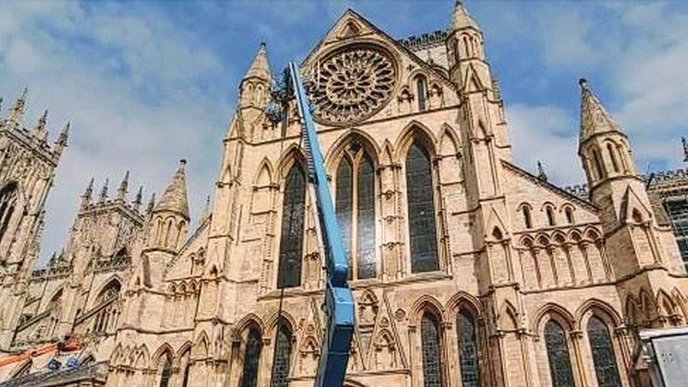 Crane outside York Minster