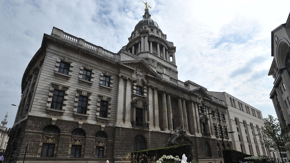 Outside pic of the Old Bailey in central London