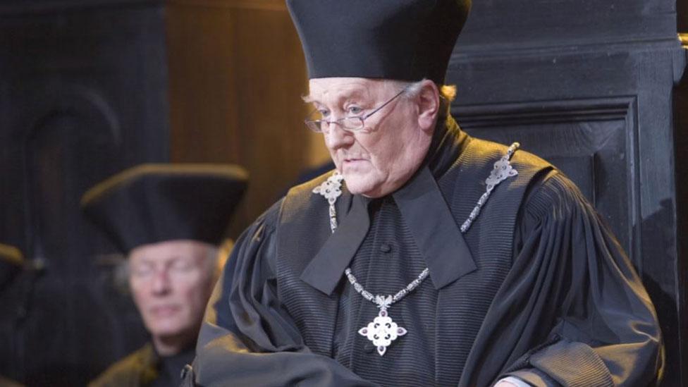 Robert Hardy in Harry Potter and the Order of the Phoenix