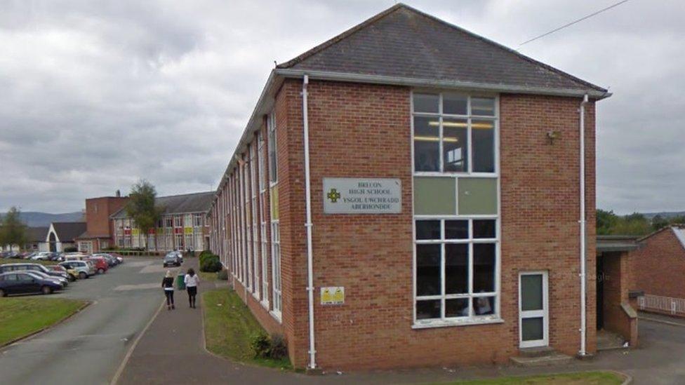 Ysgol Uwchradd Aberhonddu