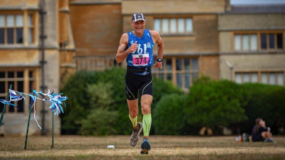 Image of Steve Edwards running a marathon