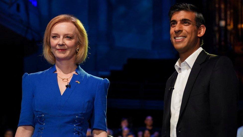 Liz Truss a Rishi Sunak yn Stoke-on-Trent