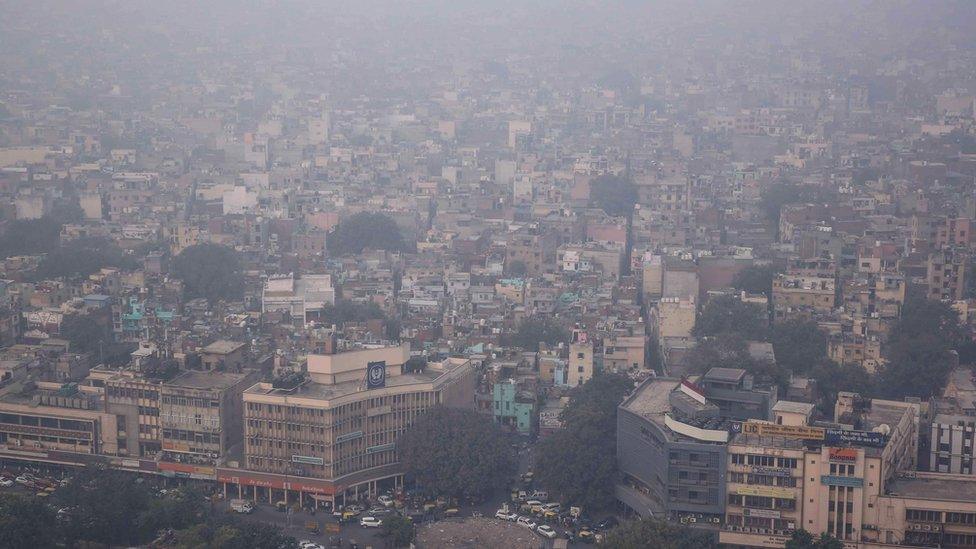 View of Delhi in the smog