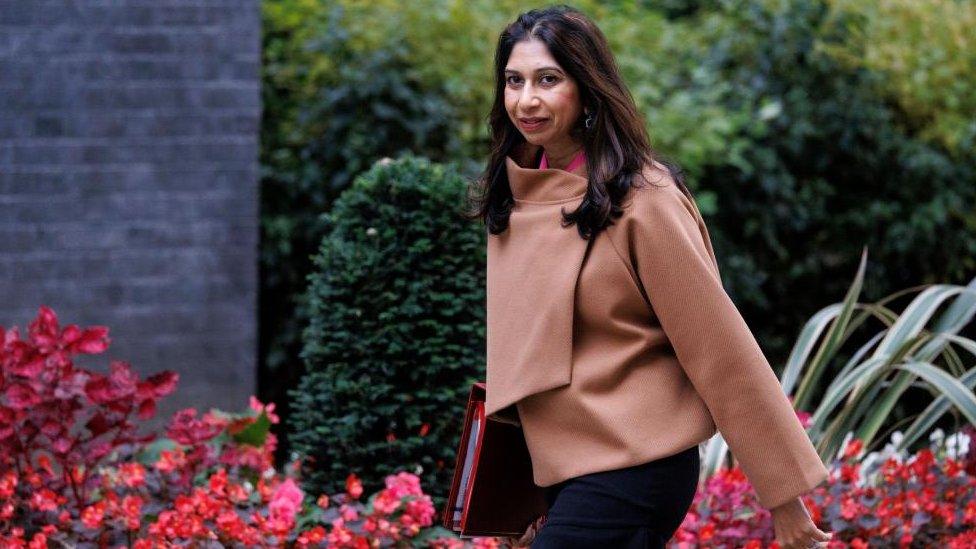 鶹Լ Secretary Suella Braverman walking up Downing Street