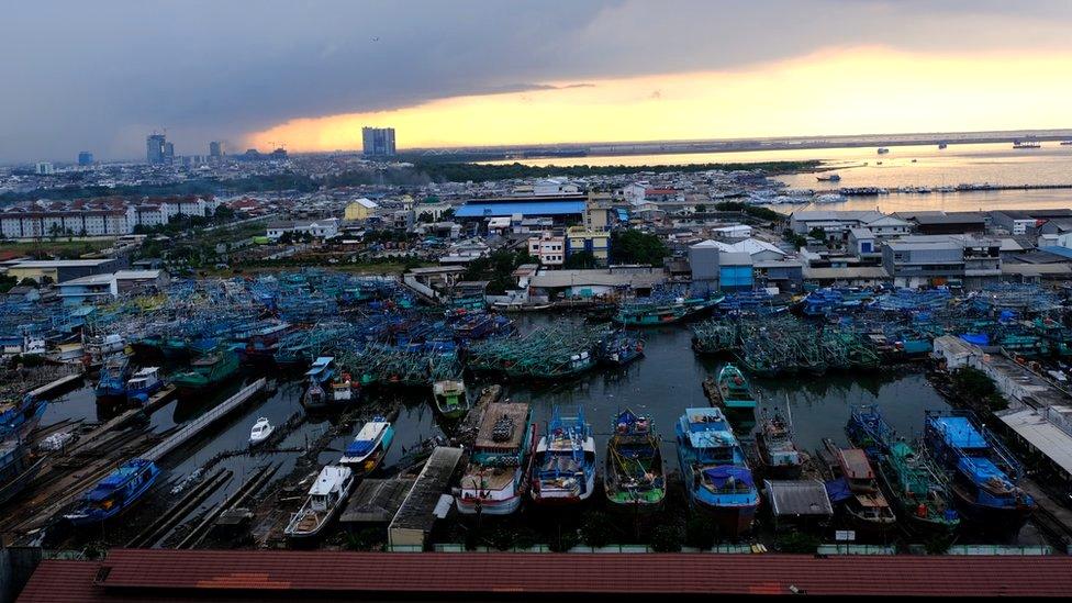 Picture of the fishing boats in North Jakarta.