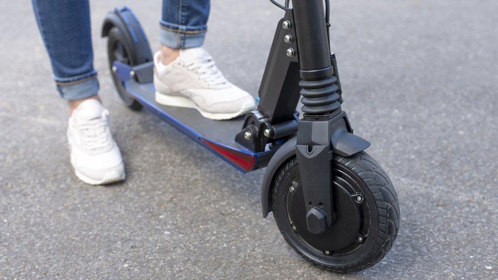 Electric scooter