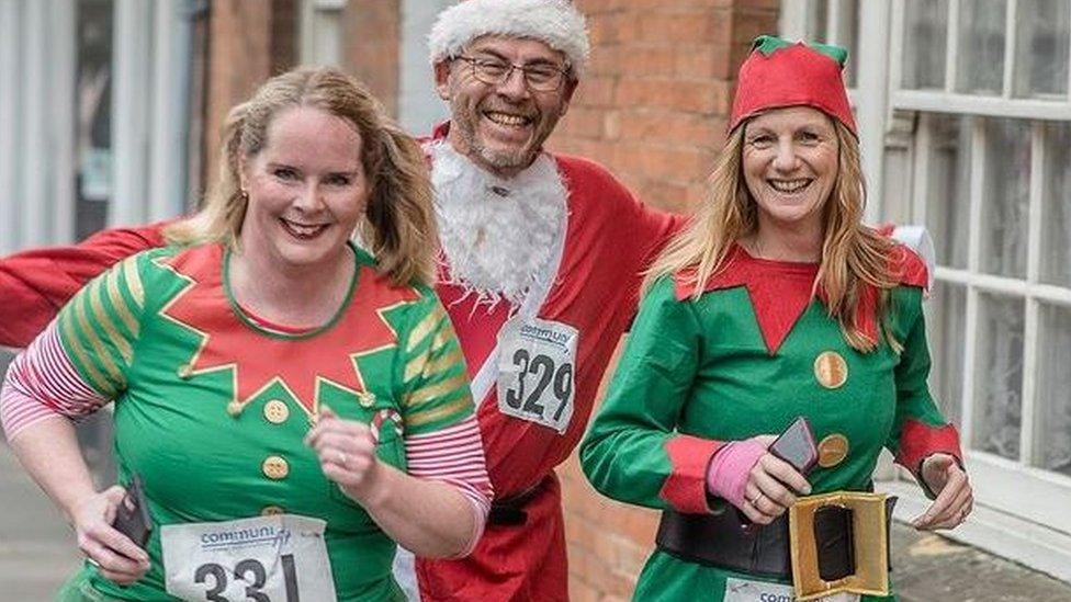 Festive runners in Sherborne