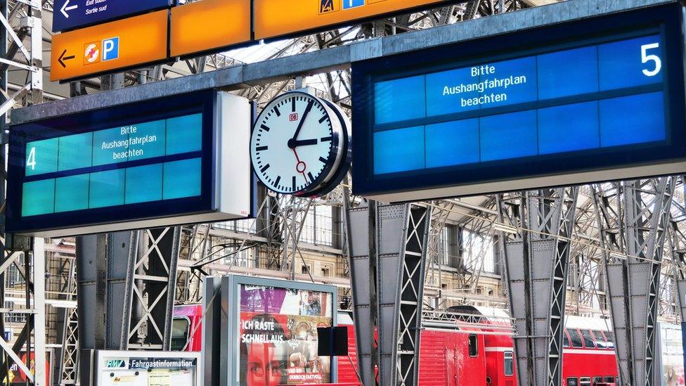 Frankfurt train station