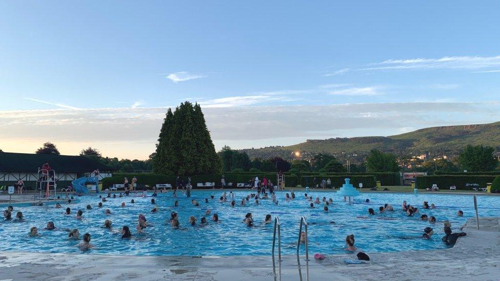 Ilkley Lido solstice 2022