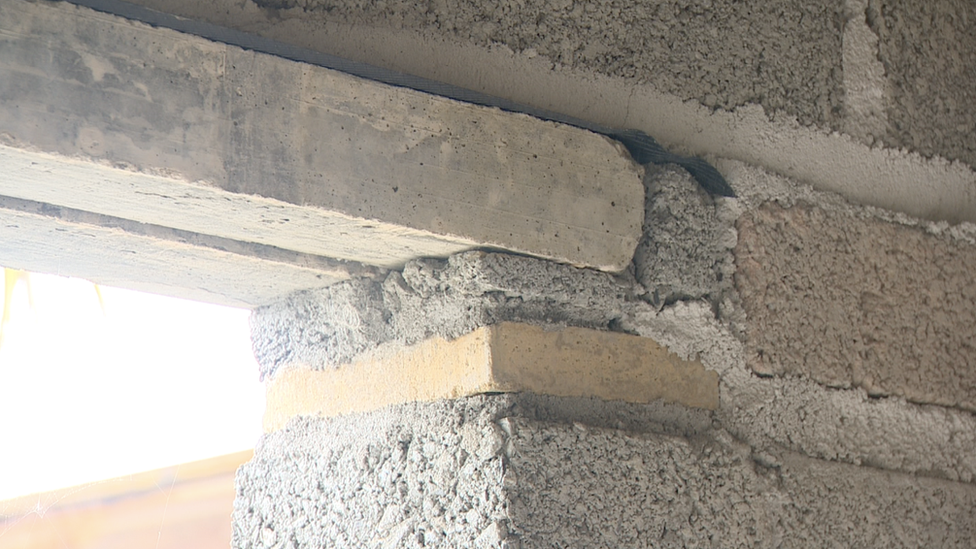 Close up of lintel