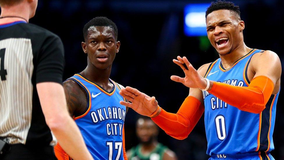 Russell-Westbrook-argues-with-the-referee.