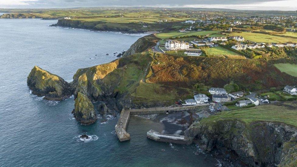 Mullion Cove Harbour