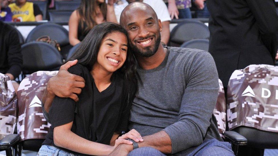 Kobe Bryant hugging his daughter Gianna