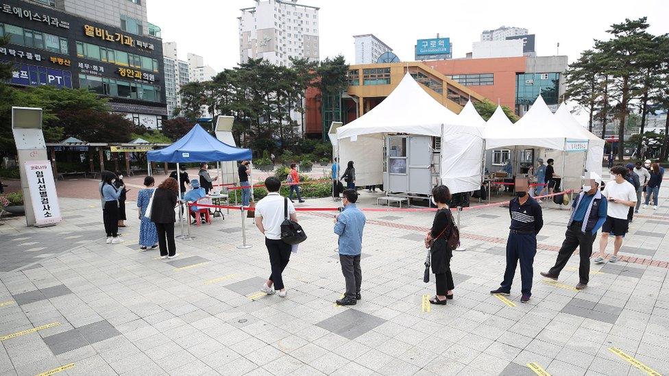 People in South Korea queuing for tests