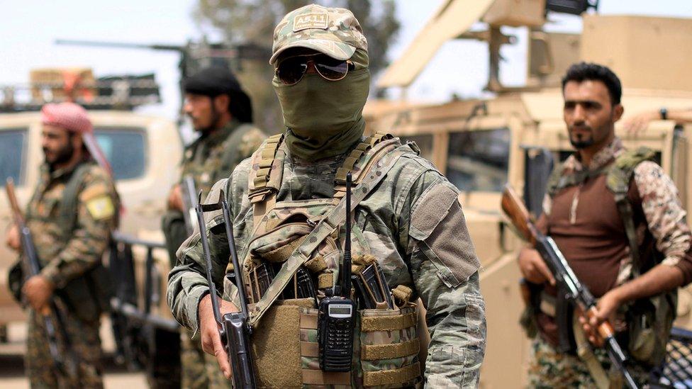 Syrian Democratic Forces (SDF) fighters in Deir al-Zour province (1 May 2018)