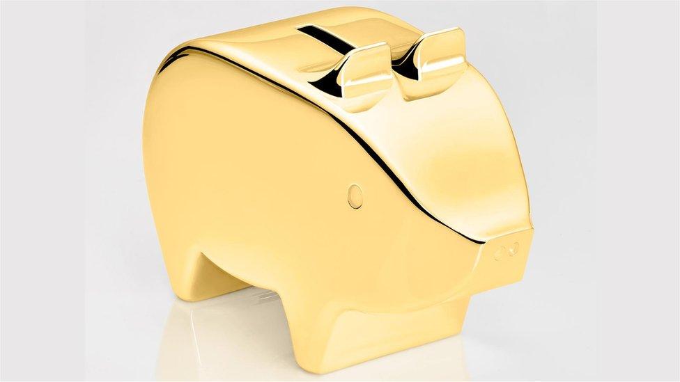 Artists impression of the £100,000 gold piggy bank