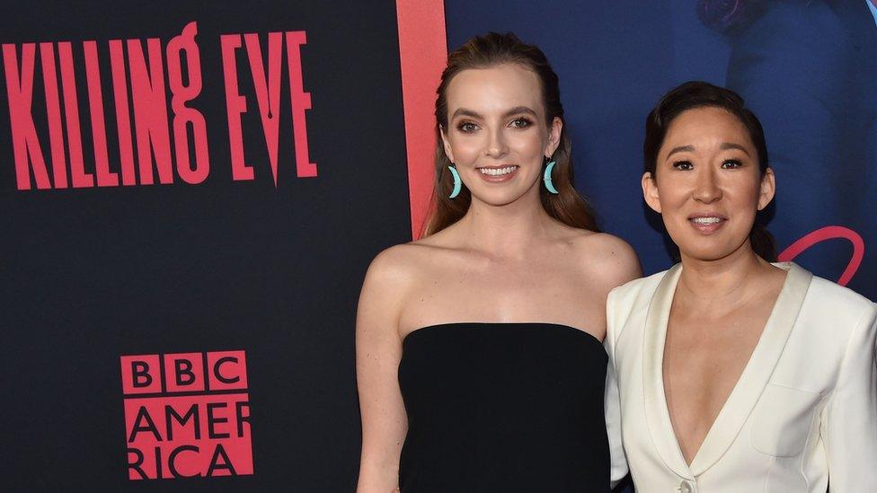 Jodie Comer and Sandra Oh