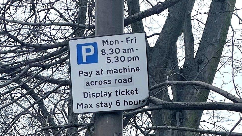 Sign in Arboretum Place in Edinburgh